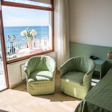 Hotel West End Alassio Exteriér fotografie