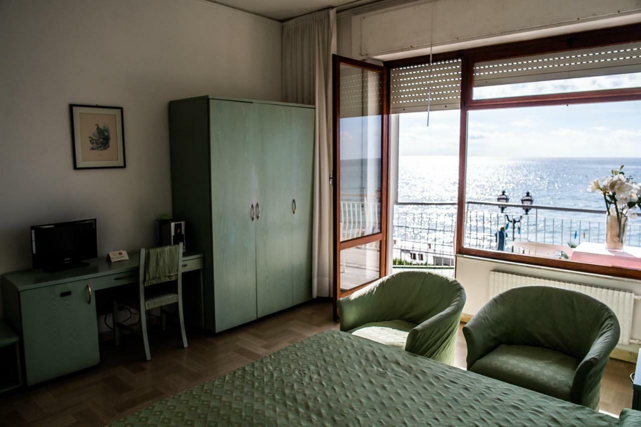 Hotel West End Alassio Exteriér fotografie