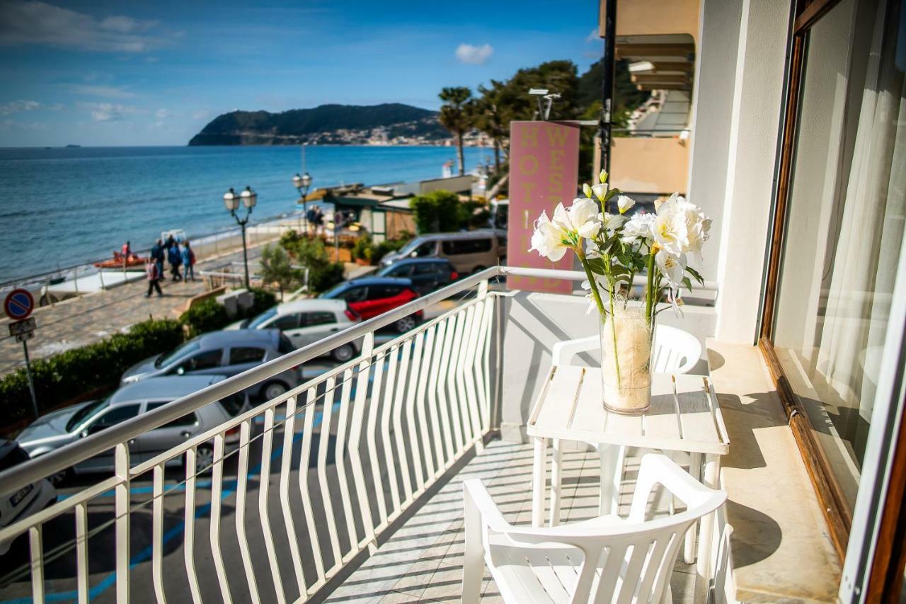 Hotel West End Alassio Exteriér fotografie